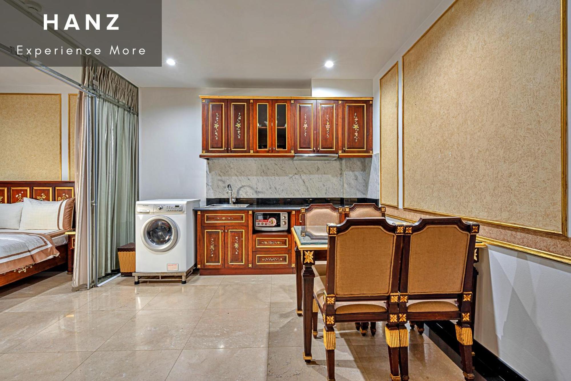 S79 Residences 345