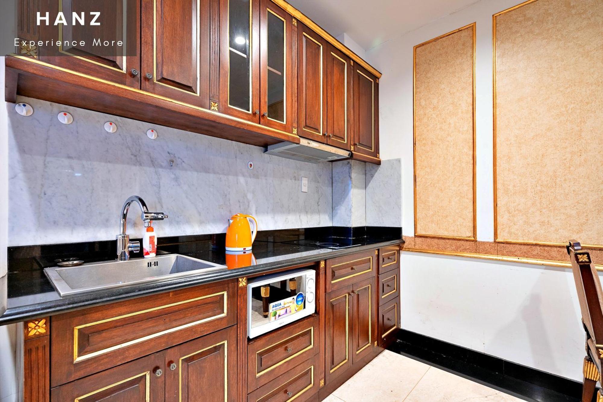 S79 Residences 345